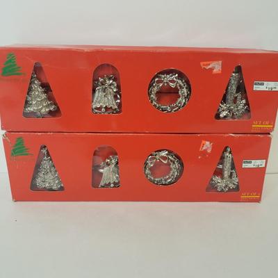 LOT 73: Christmas Poinsettias Table Ware Collection-New Products