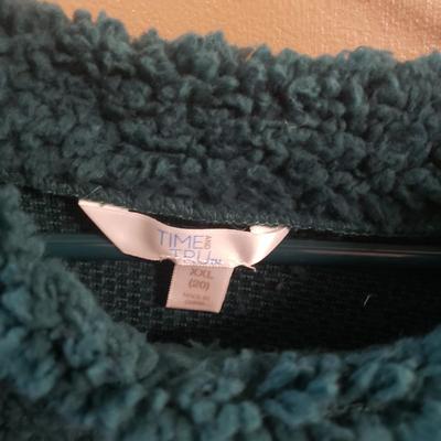 LOT 77: New with Tag Holiday Top & Fuzzy Sherpa Sequined Plus Size Pullovers