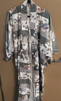 LOT 78: Japanese Kimonos/Robes & Clothing