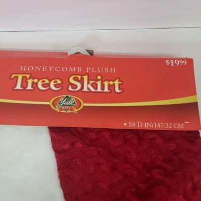 LOT 79: Large Santa Sack, New Tree Skirt & More