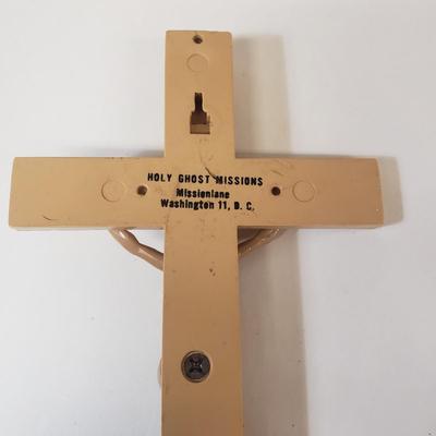 LOT 161: Vintage Metal 3D Art The Last Supper Signed