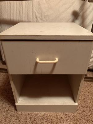 Sale Photo Thumbnail #179: See pics. 17.5 w x 16.5d x 22. Needs cleaning. Located upstairs