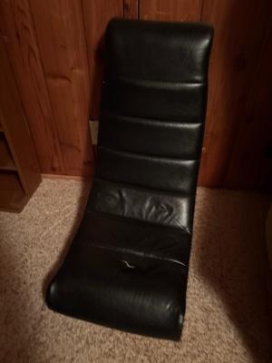 Sale Photo Thumbnail #188: Has ripped in seat as seen in pictures