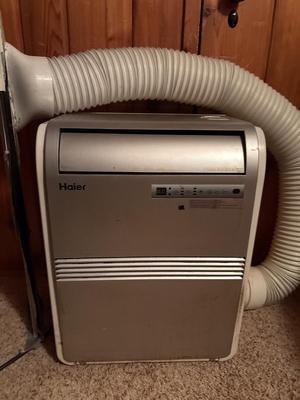 Sale Photo Thumbnail #193: Works. See pics. Located upstairs.  Probably needs cleaning