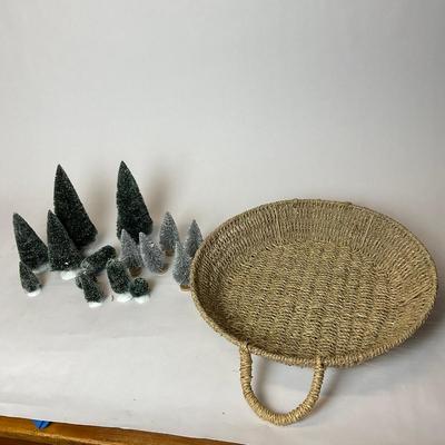 Z778 Assortment Of Bottle Brush Trees & Threshold Serving Basket