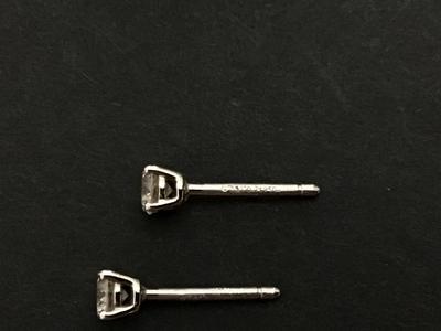 Tiffany And Co Genuine Solitaire Diamond Stud Earrings PT950. Tested Authentic