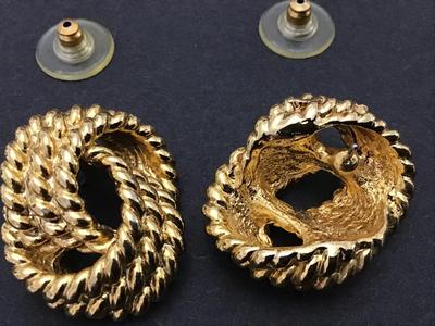 Gold Tone Knot Earrings.