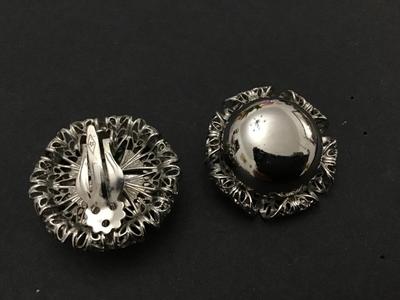 Beautiful Vintage Clip on Earrings