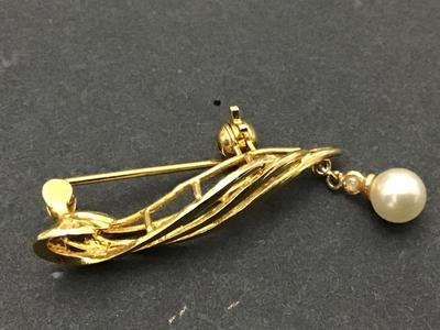 Petite Vintage Brooch with Pearl