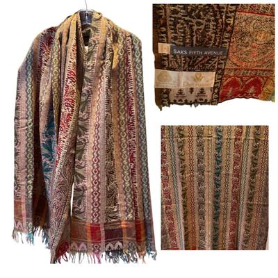 M853 Large French Wool PETRUSSE Shawl