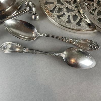 A913 Large Lot Of Silverplate