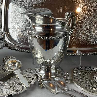 A913 Large Lot Of Silverplate