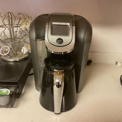 K925 Large Lot Of Keurig COffee Maker & Accessories