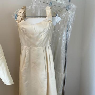 M861 Vintage 1960's Wedding Dress with Veil