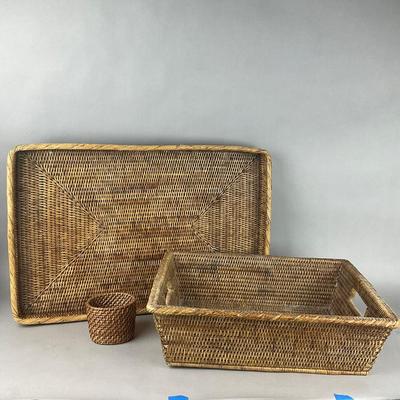 A935 Woven Pineneedle Baskets & Tray