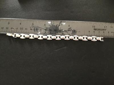 Silver Tone. Link Fashion Bracelet