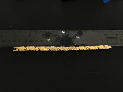 Heart Rhinestone Bracelet Gold Tone