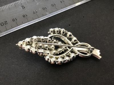 Beautiful Vintage Rhinestone Brooch