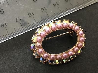 Gorgeous Vintage Brooch