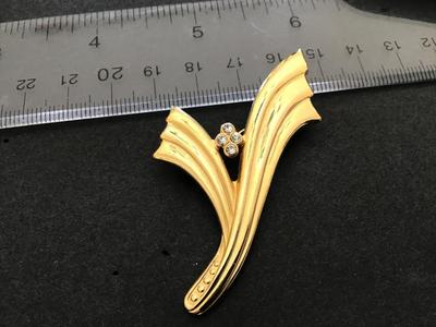 Vintage Fashion Brooch