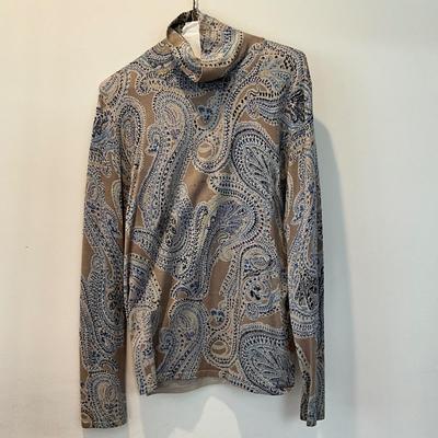 M872 Lot of Ladies Knitted Cashmere Turtlenecks