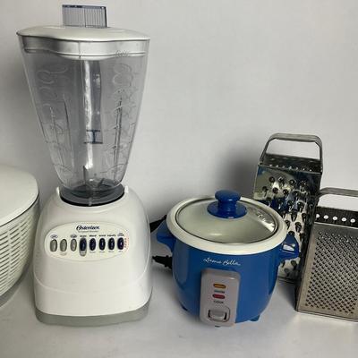 G940 Osterizer 10 Speed Blender, Salad Spinner, Lorena Bella Cooker, Graters, Power Sifter
