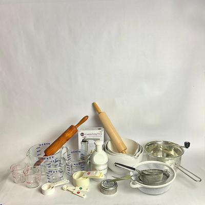 G942 Large Baking Lot