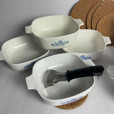 G944 Corning Ware Lot With Cork Hot Trays