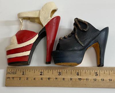 Sale Photo Thumbnail #250: In good condition.