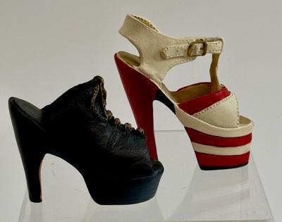 Sale Photo Thumbnail #253: In good condition.