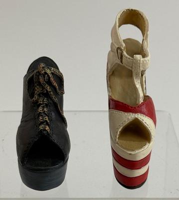 Sale Photo Thumbnail #254: In good condition.