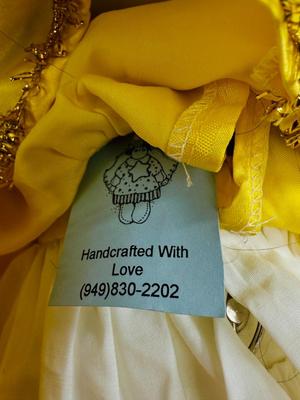 Sale Photo Thumbnail #283: In fair condition - missing one shoe and her hair is messy.