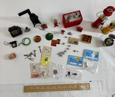 Sale Photo Thumbnail #73: In new or near new condition.