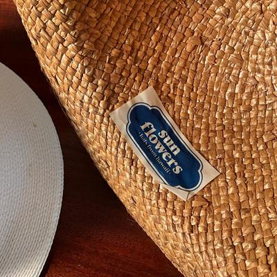 M888 Lot of Ladies and Men Straw Hats