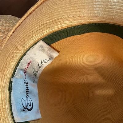 M888 Lot of Ladies and Men Straw Hats