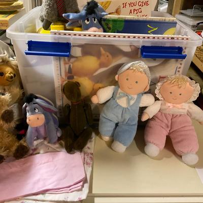 Z993 Large Children Toys/Books Lot