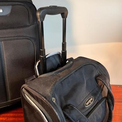 M894 Two piece Black Samsonite Luggage Set