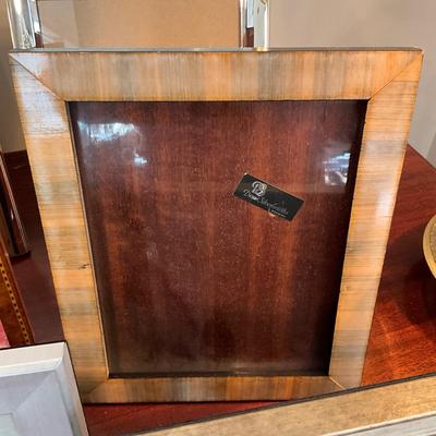 G1045 Lot of Various Size Picture Frames