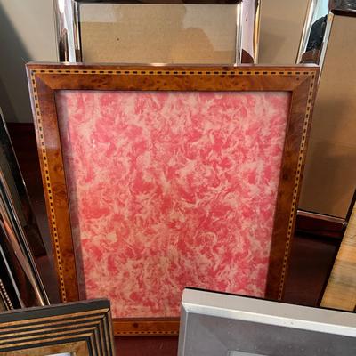 G1045 Lot of Various Size Picture Frames