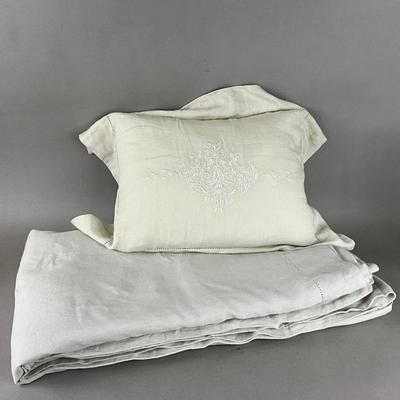 A1054 King Gray Linen Duvet by POMPOM at Home Hilde Levighat