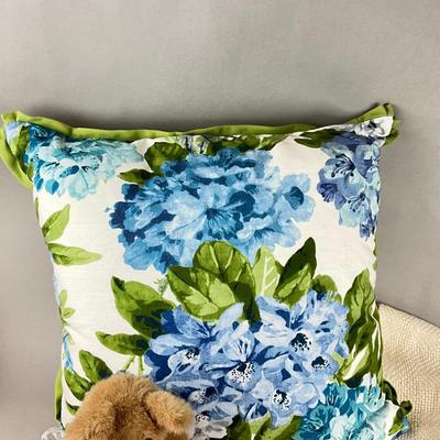 A1057 Hand Woven Linen Throw with Floral Linen Down Pillow and Bear