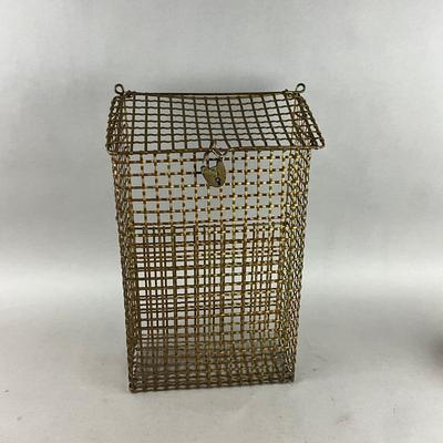 Z1064 Antique Brass Mesh Fire Guard With Lock