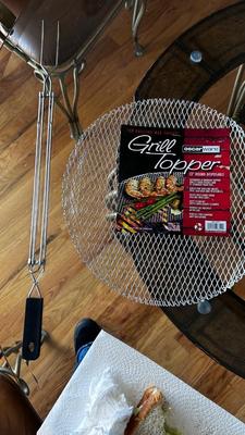 FIRE PIT W/PROPANE TANK AND ACCESSORIES