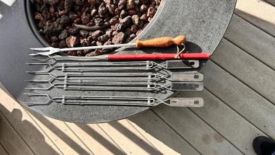 FIRE PIT W/PROPANE TANK AND ACCESSORIES