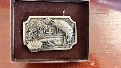 THE WILDLIFE SIGNATURE COLLECTION BY STEVEN L KNIGHT BELT BUCKLE