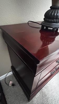 GORGEOUS LAMP AND NIGHTSTAND