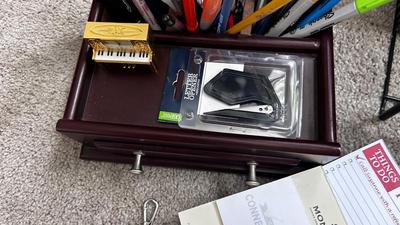 EXCELLENT ASSORTMENT OF OFFICE SUPPLIES