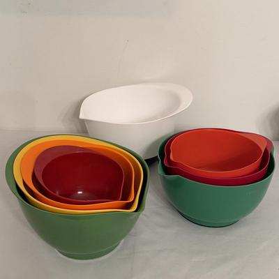 Williams Sonoma & Farberware Spouted Mixing Bowls & More (LR-JS)