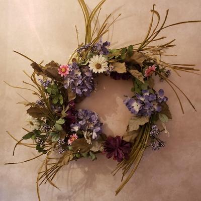 LOT 31: Assorted Wreaths for All Occasions