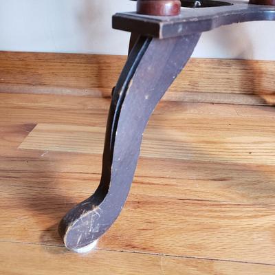 LOT 37: Vintage Marble Top Table with Geometric Crystal Table Lamp